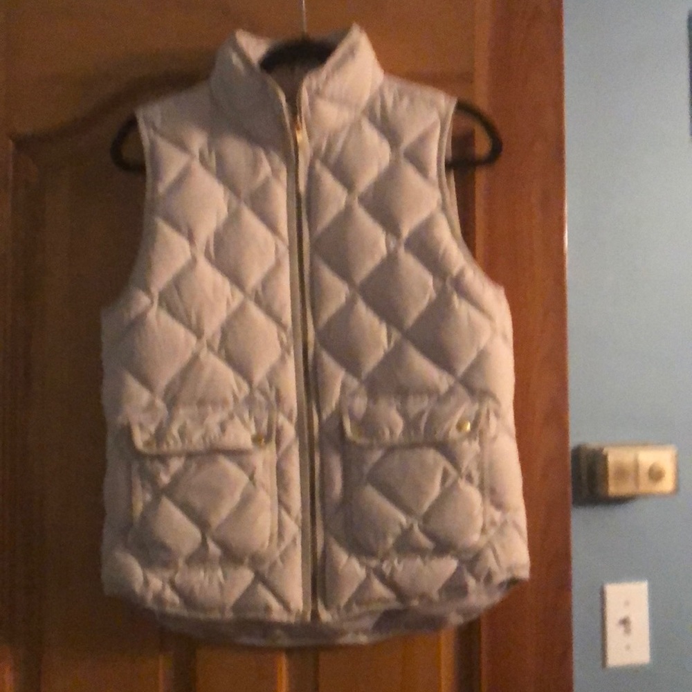 J Crew quilted cream vest.  Size small.